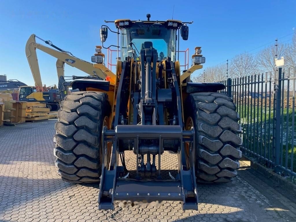 Wheel loader Volvo L150H: picture 6