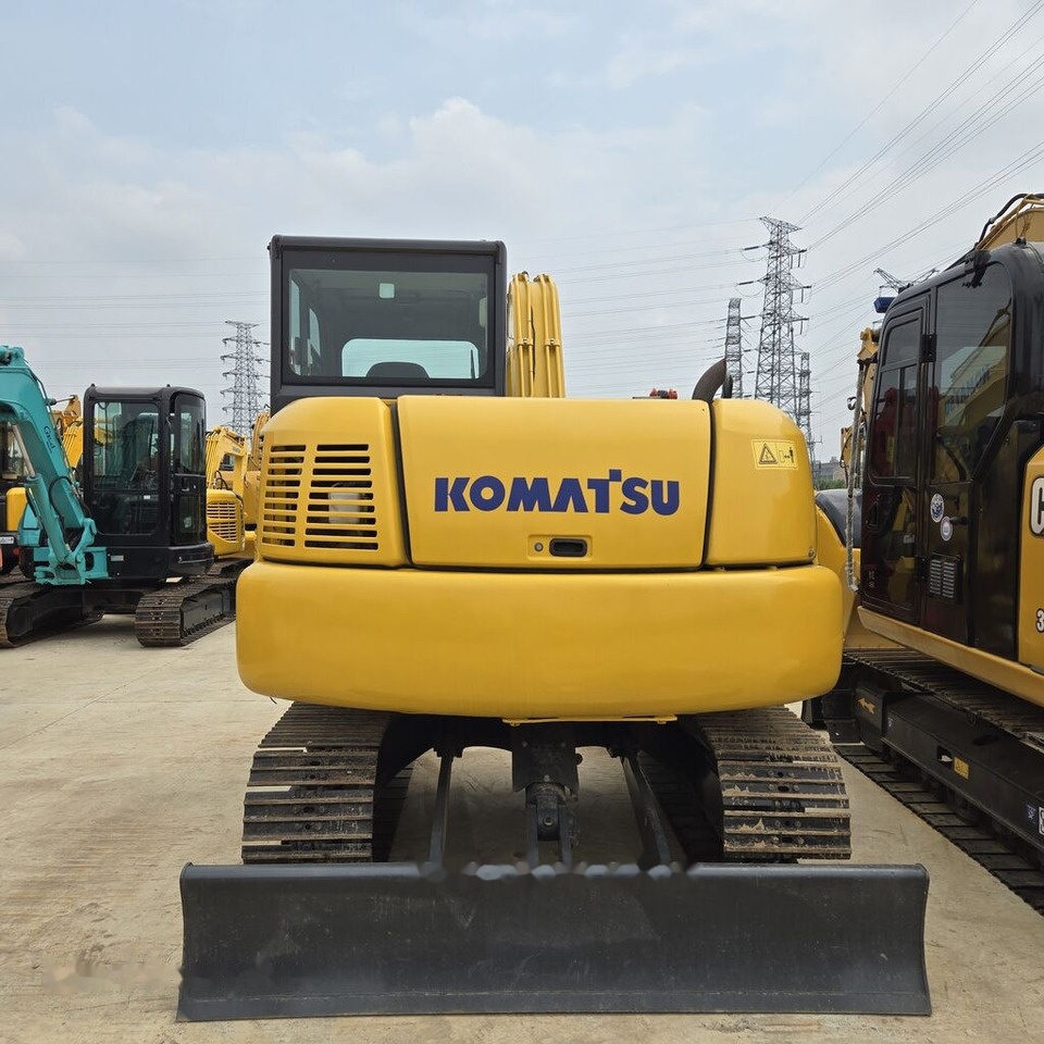 Mini excavator Komatsu PC70-8: picture 7