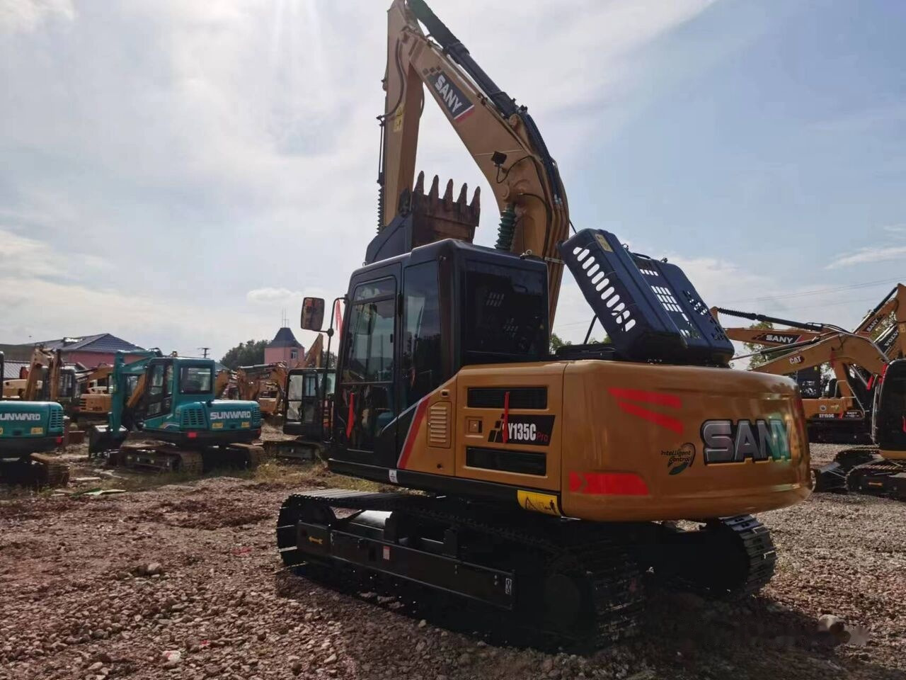 Crawler excavator Sany SY135C: picture 6