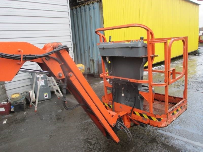 Articulated boom JLG E 300 AJ: picture 12