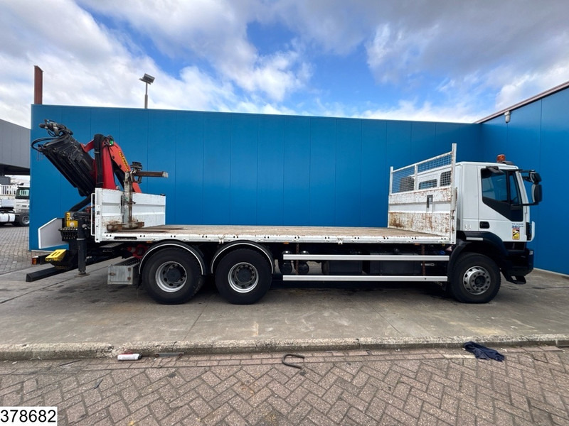 Dropside/ Flatbed truck, Crane truck Iveco Trakker 360 6x4, EURO 6. Palfinger, Remote: picture 15