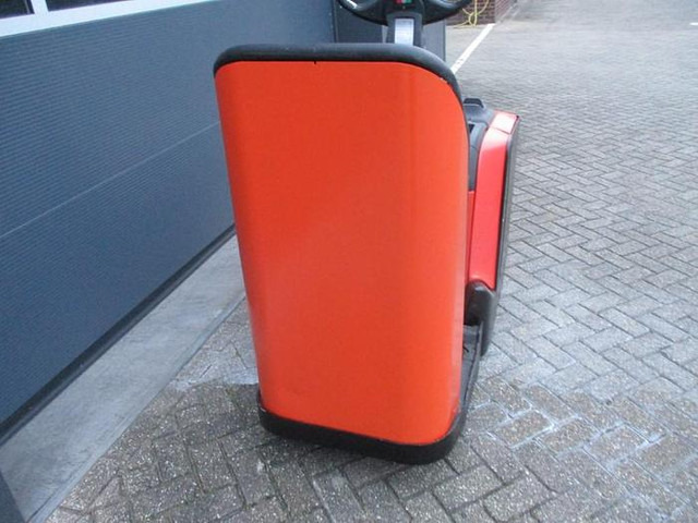 Pallet truck Toyota LPE 250: picture 8