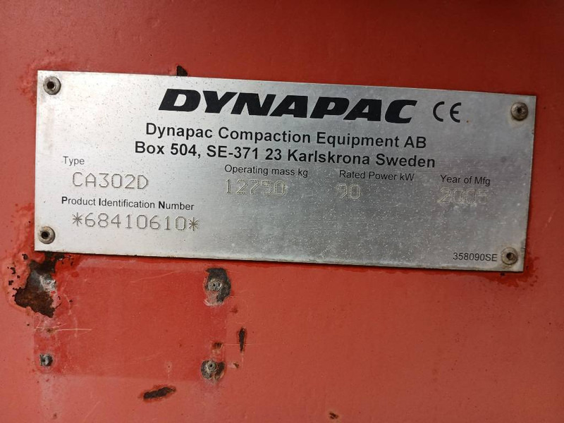 Roller Dynapac CA302 D, Vält: picture 15