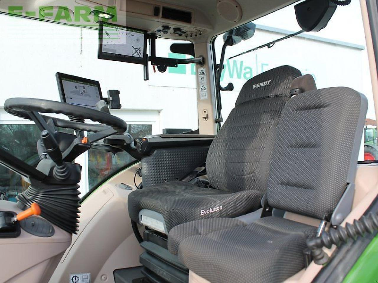 Farm tractor Fendt 724 vario gen6 profi plus ProfiPlus: picture 8