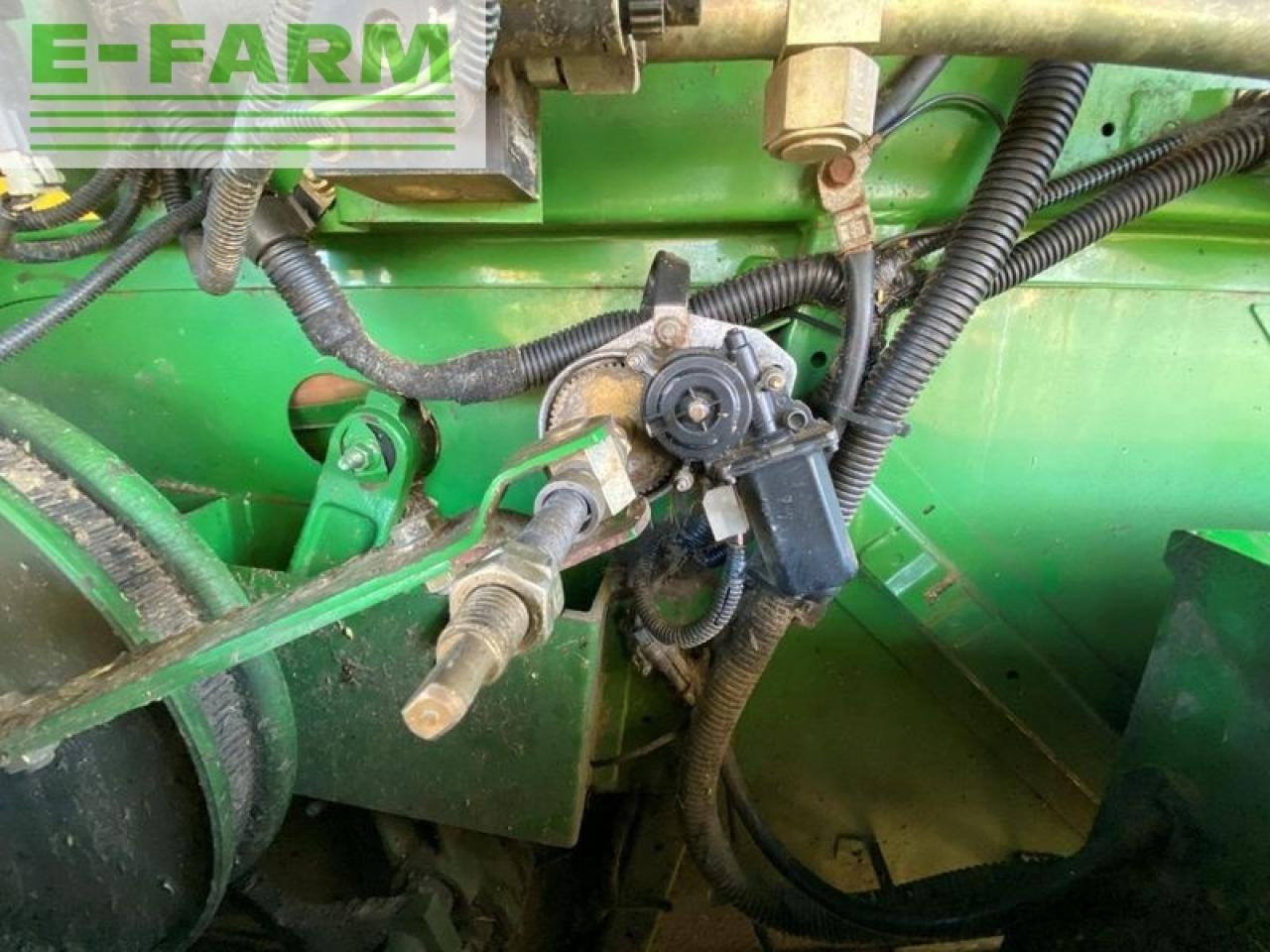 Combine harvester John Deere w650: picture 25