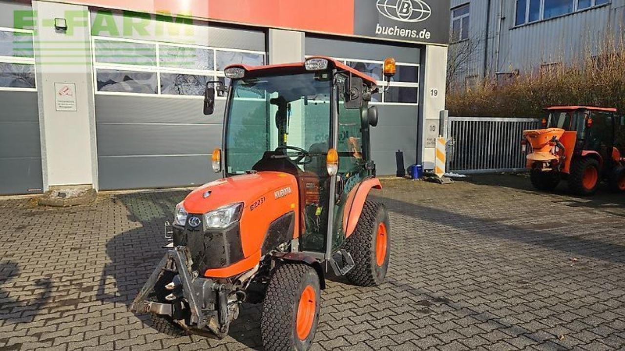 Farm tractor Kubota b2231: picture 12