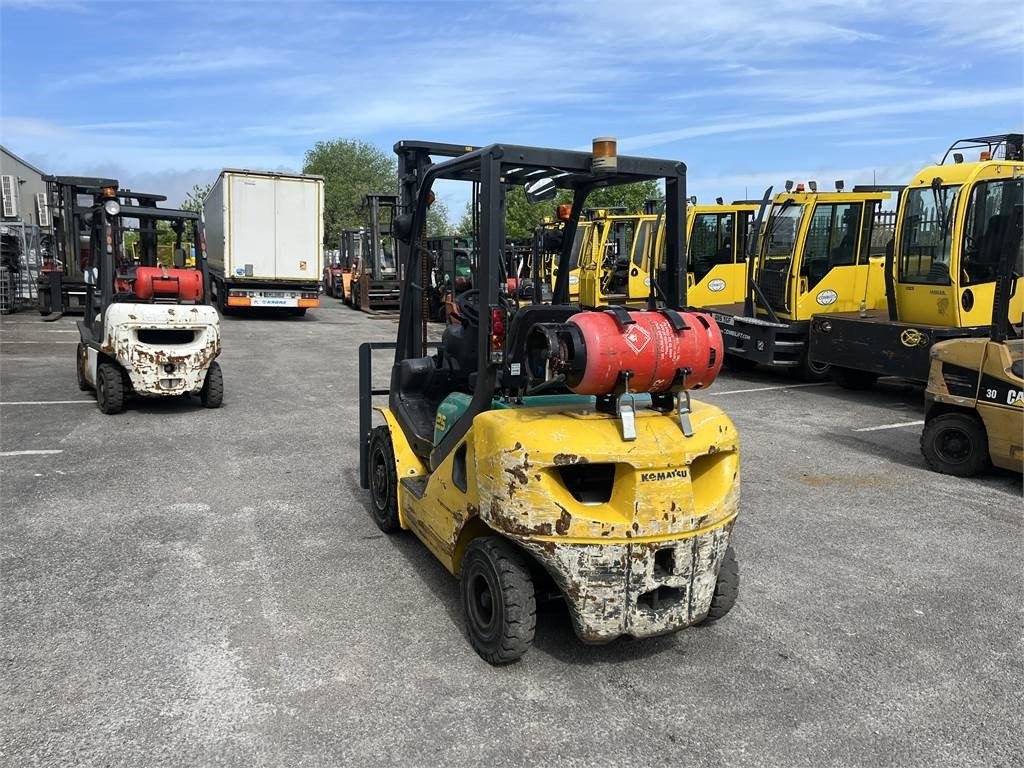 LPG forklift Komatsu FG25HT-16R: picture 6