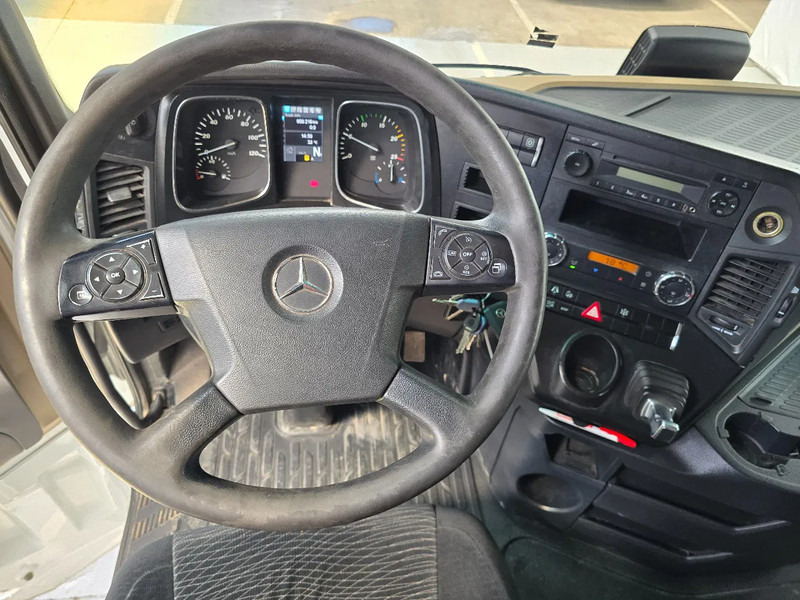 Tractor unit Mercedes-Benz Actros 1843 PTO: picture 11