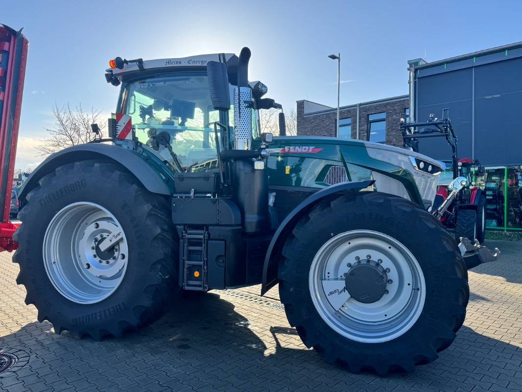 Farm tractor Fendt 942 Vario Gen7 ProfiPlus: picture 13