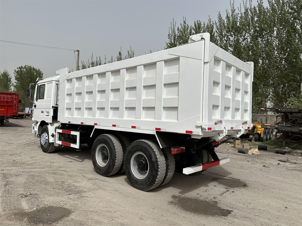 Leasing of Shacman F3000 Dump truck Shacman F3000 Dump truck: picture 6