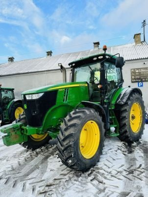 Farm tractor John Deere 7260R: picture 9