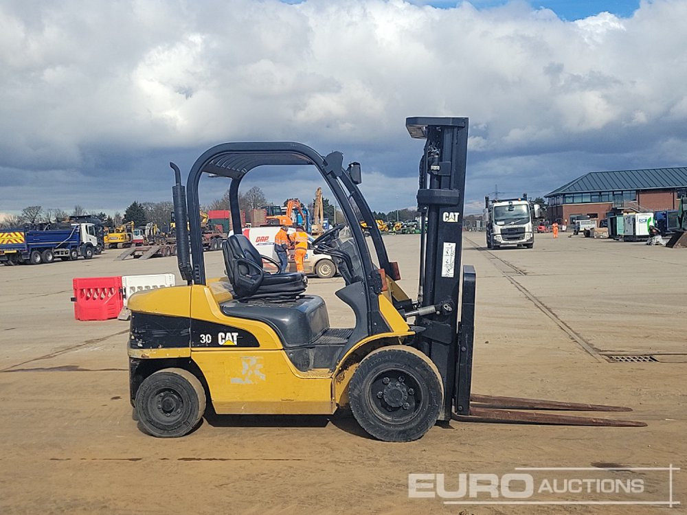 Forklift CAT DP30K: picture 6