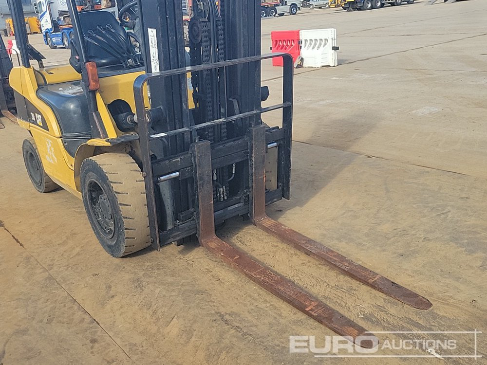 Forklift CAT DP30K: picture 21