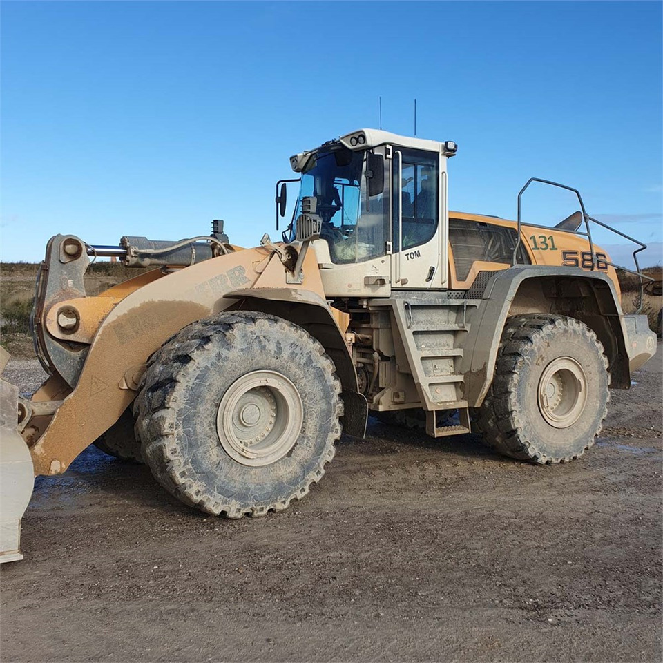 Wheel loader Liebherr L586 XPower: picture 11