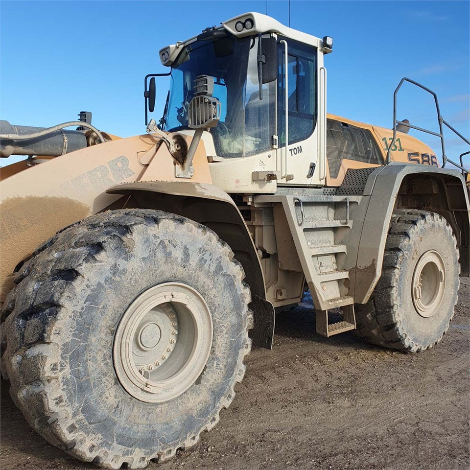 Wheel loader Liebherr L586 XPower: picture 12