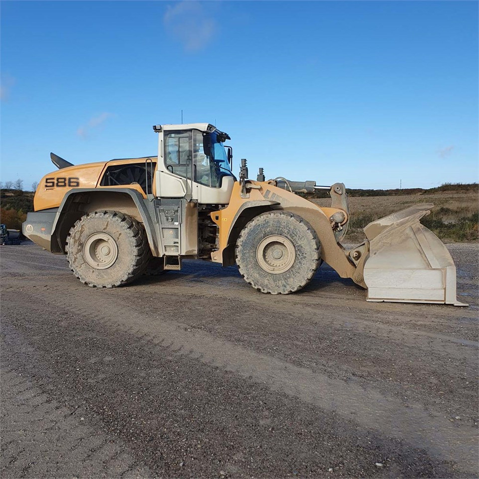 Wheel loader Liebherr L586 XPower: picture 18