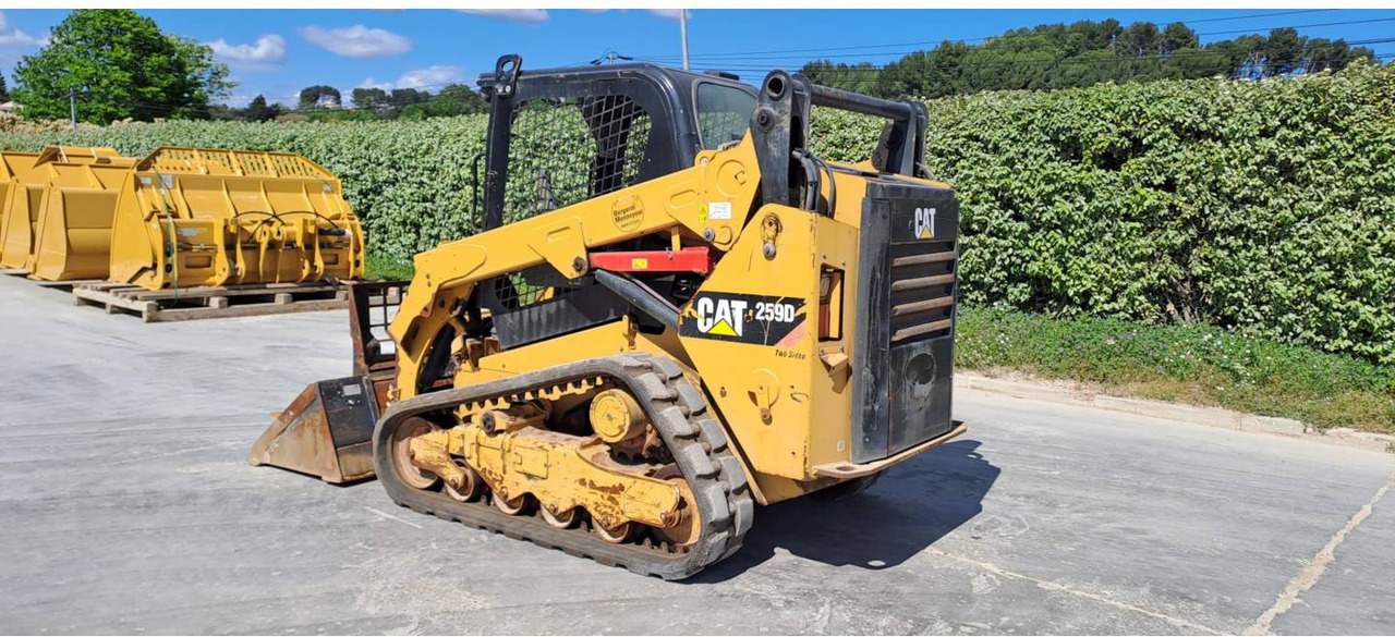 Crawler loader CAT 259D: picture 10