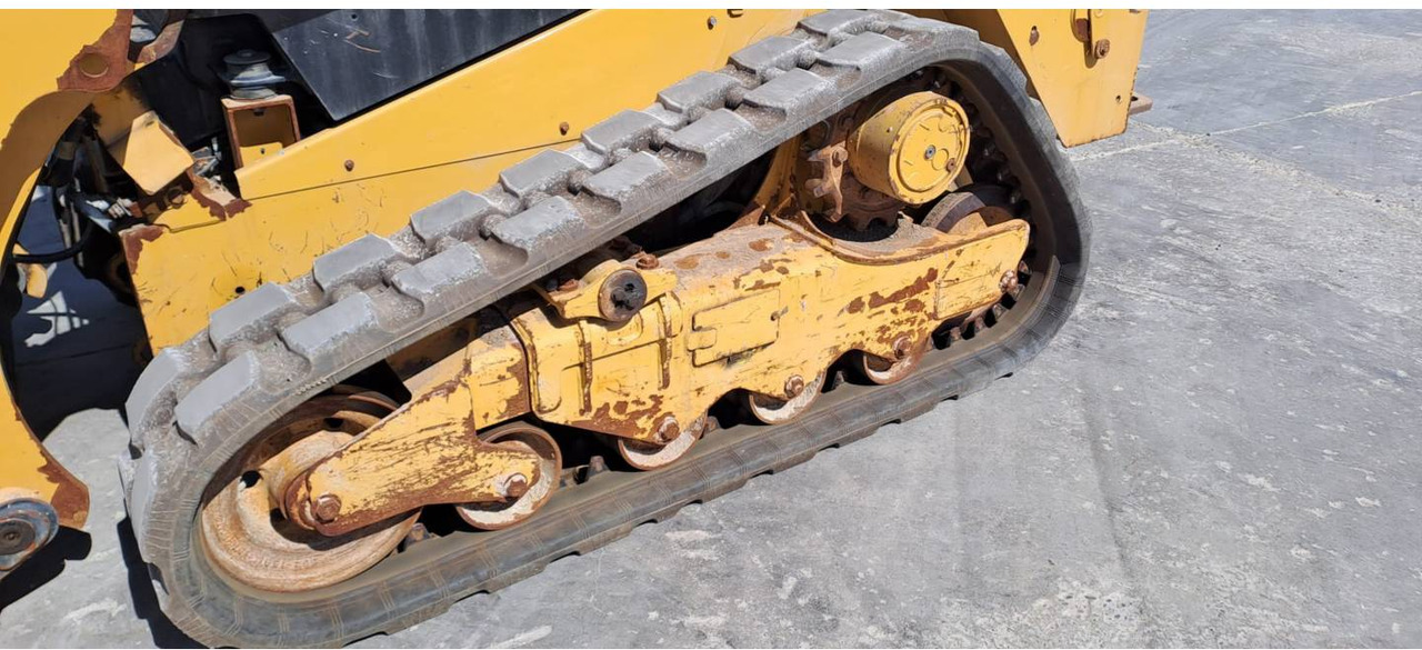 Crawler loader CAT 259D: picture 11